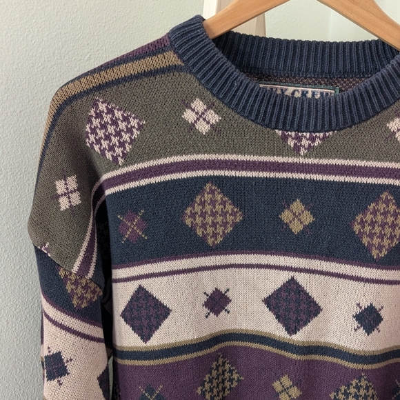 Vintage Abstract Geometric Multi-Patterned Crewneck Sweater In Black/Ivory/Plum - Picture 3 of 11